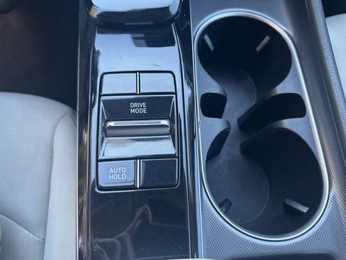 Used 2022 Hyundai Sonata SE image 17