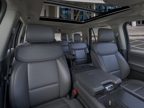New 2026 Ford Expedition Active AWD/4WD image 10