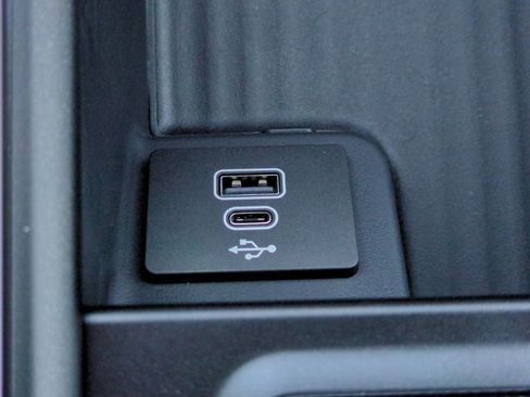 New 2026 Ford Expedition Active image 22