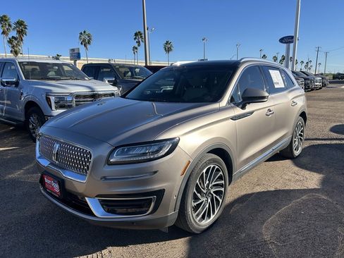 Used 2020 Lincoln Nautilus Reserve image 18