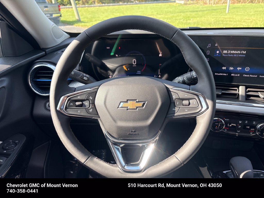 New 2026 Chevrolet Trax LT w/ LT Convenience Package FWD image 17