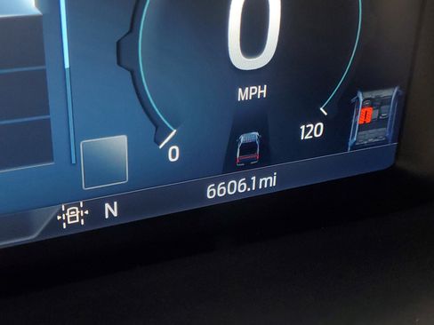 Used 2025 Ford F150 Lightning Flash image 25