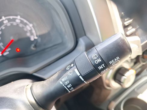 Used 2022 Toyota 4Runner SR5 Premium w/ Moonroof Package RWD image 22