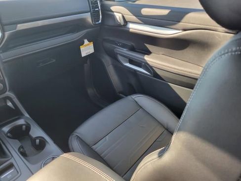 New 2025 Ford Ranger Lariat w/ FX4 Off-Road Package image 20