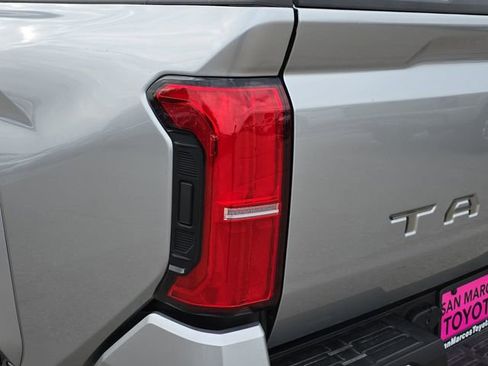 Certified 2025 Toyota Tacoma Limited image 34