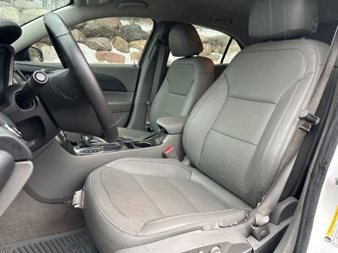 Used 2015 Chevrolet Malibu LT w/ Leather Package image 11