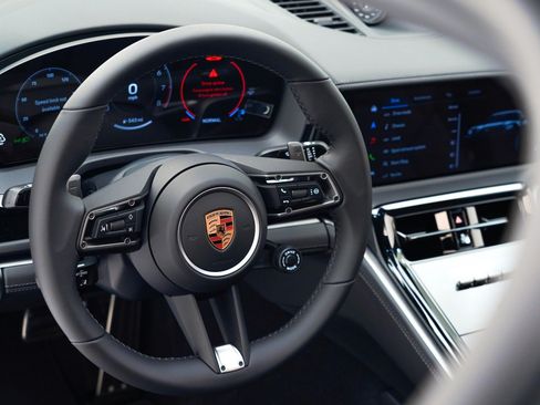 Certified 2026 Porsche Panamera image 20