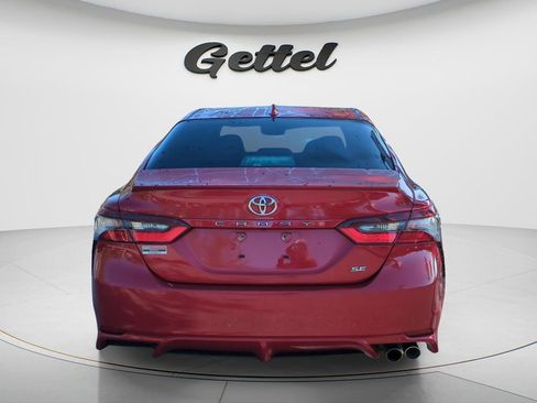 Used 2021 Toyota Camry SE FWD image 5