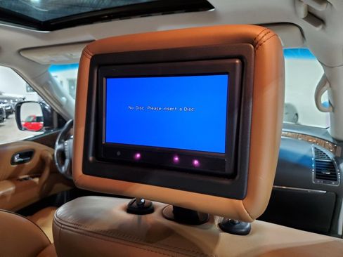 Used 2017 Nissan Armada Platinum w/ Captain Seat Package RWD image 23