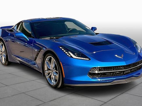 Used 2019 Chevrolet Corvette Stingray Coupe image 2
