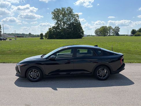 Used 2026 Kia K4 FWD image 2