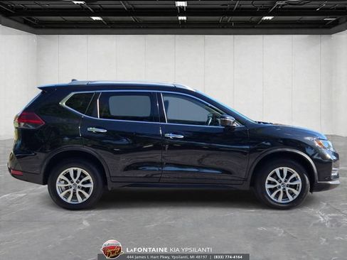Used 2020 Nissan Rogue SV AWD/4WD image 6
