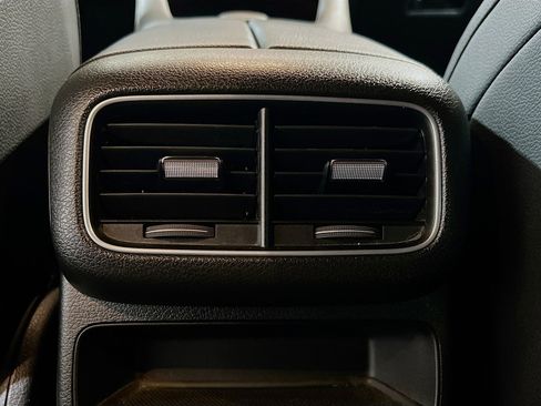 Used 2021 Mercedes-Benz GLE 350 4MATIC w/ Premium Package image 21