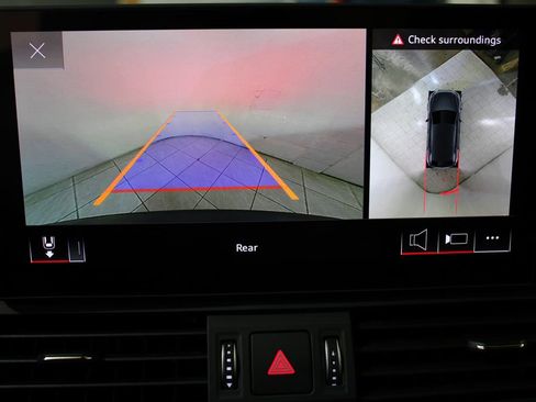 Certified 2025 Audi Q5 2.0T Premium Plus w/ Premium Plus Package image 4