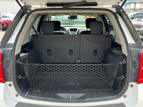 Used 2017 Chevrolet Equinox LT w/ Convenience Package image 9