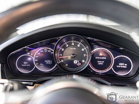 Used 2022 Porsche Cayenne image 24