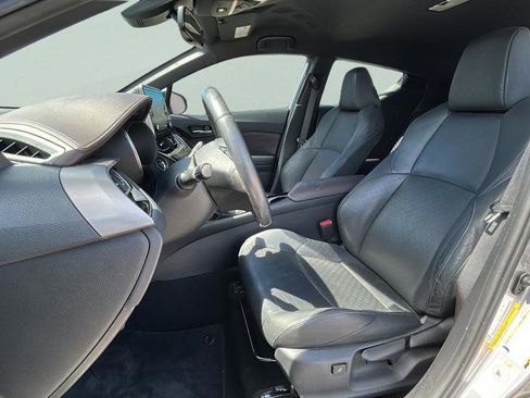 Used 2019 Toyota C-HR Limited image 14