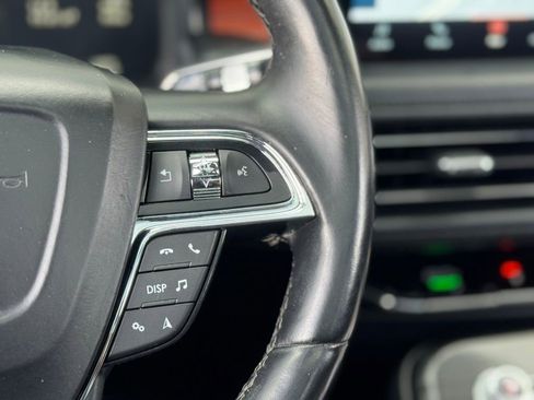 Used 2021 Lincoln Nautilus Reserve image 8