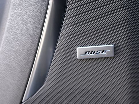 Used 2022 Chevrolet Tahoe Z71 w/ Luxury Package image 18