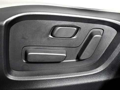 Used 2025 MAZDA CX-5 AWD 2.5 S w/ Preferred Package image 19