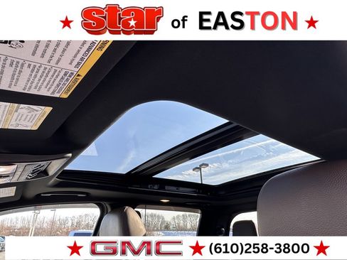 Used 2021 Nissan Titan Platinum Reserve w/ Moonroof Package image 32