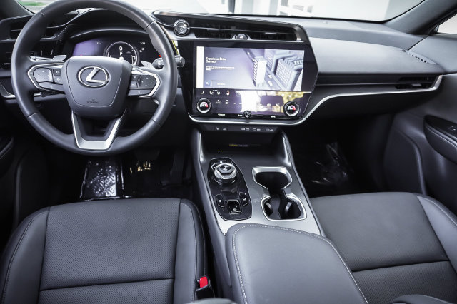 Used 2023 Lexus RZ 450e Premium w/ Technology Package AWD/4WD image 21