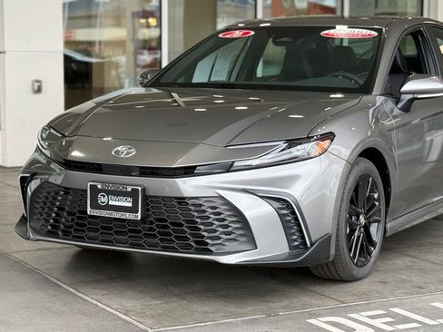 Certified 2026 Toyota Camry SE image 3