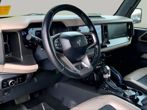 Certified 2023 Ford Bronco Wildtrak AWD/4WD image 16
