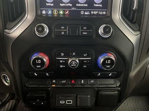 Certified 2020 GMC Sierra 1500 SLE w/ SLE Value Package AWD/4WD image 17
