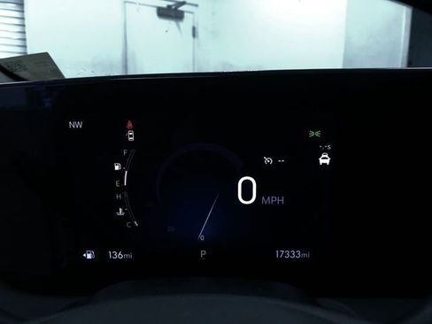 Used 2025 Buick Encore GX Preferred image 31