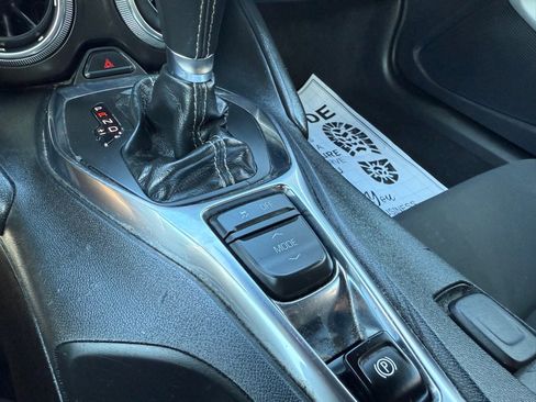 Used 2022 Chevrolet Camaro LT RWD image 16