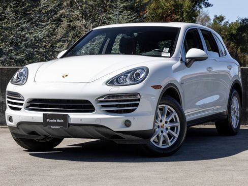 Used 2013 Porsche Cayenne Diesel AWD/4WD image 1