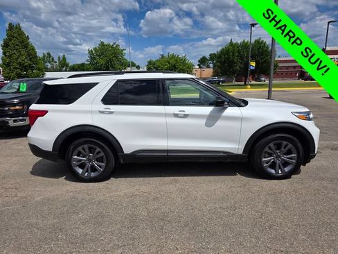 Certified 2022 Ford Explorer XLT w/ Equipment Group 202A AWD/4WD image 7
