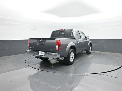 Used 2016 Nissan Frontier SV AWD/4WD image 7