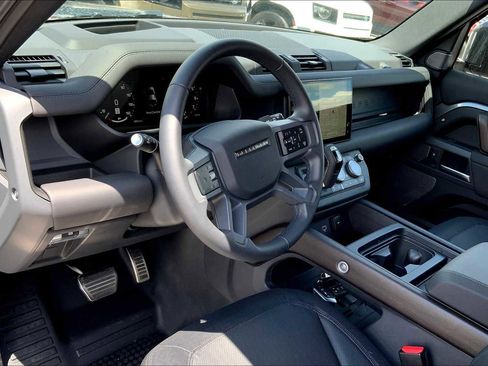 Used 2024 Land Rover Defender 110 X image 17