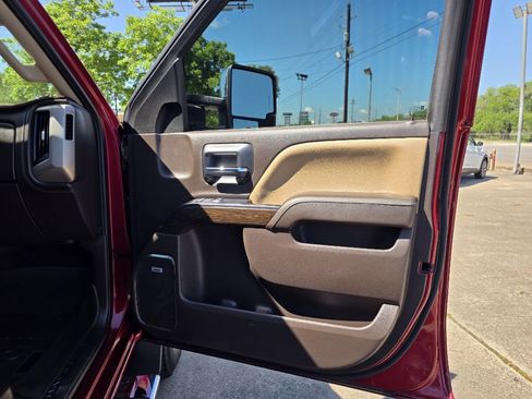 Used 2018 GMC Sierra 3500 Denali w/ Duramax Plus Package AWD/4WD image 35