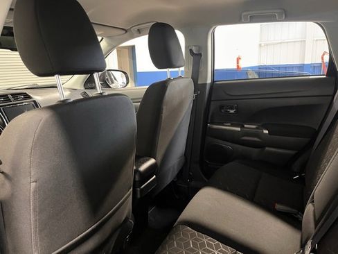 Used 2021 Mitsubishi Outlander Sport SE image 18