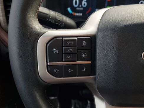 Used 2024 Ford Expedition Limited image 27