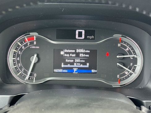 Used 2018 Honda Pilot Touring image 26