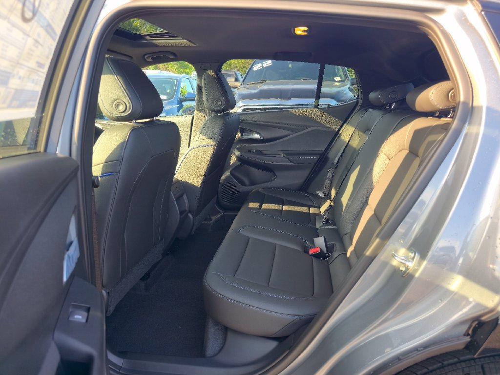 New 2026 Buick Envista Sport Touring w/ Convenience I Package FWD image 24