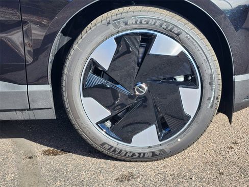 New 2025 Volvo EX30 Plus w/ Protection Package Premier image 29