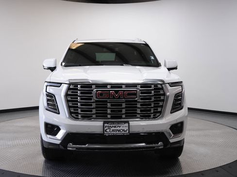 Used 2025 GMC Yukon Denali AWD/4WD image 2