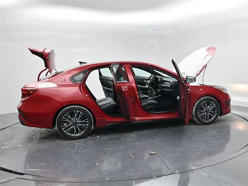 Certified 2024 Kia Forte GT-Line w/ GT-Line Premium Package image 56