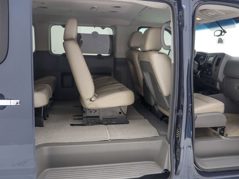 Used 2016 Nissan NV 3500 SL RWD image 13