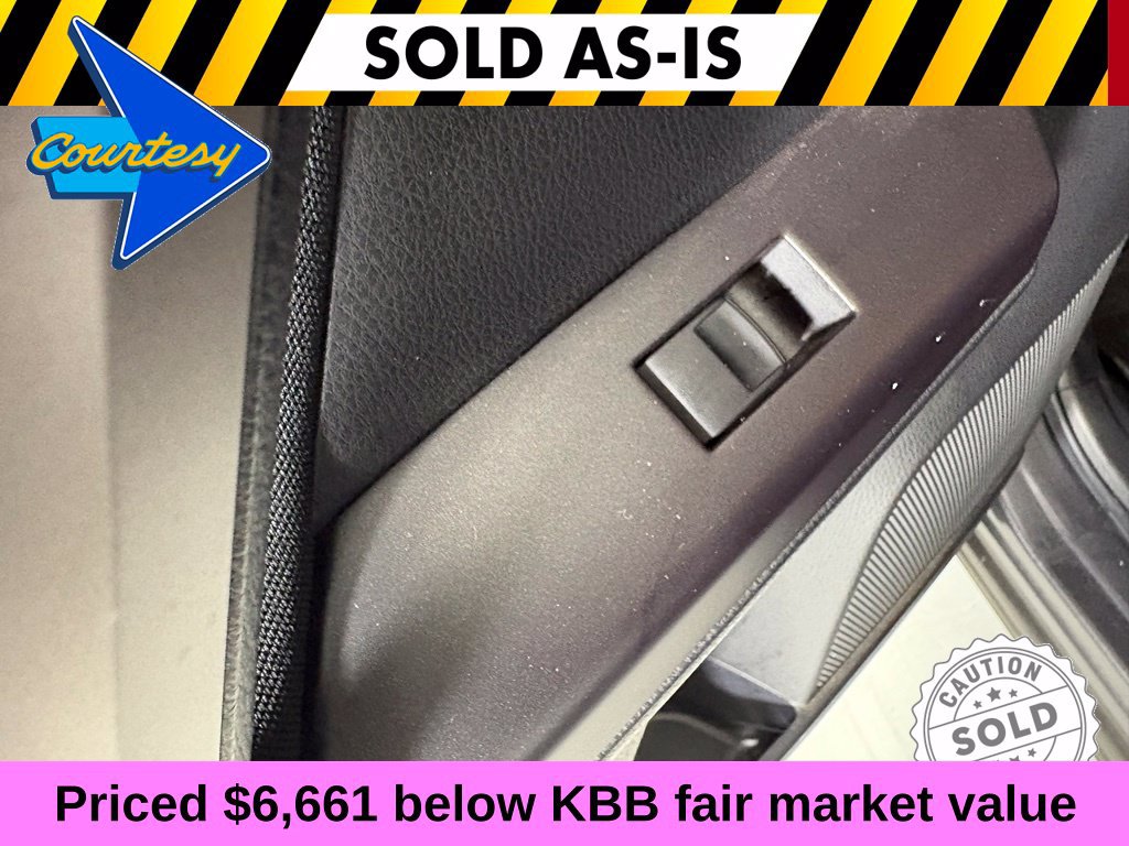 Used 2017 Toyota RAV4 LE w/ Carpet Mat Package FWD image 34