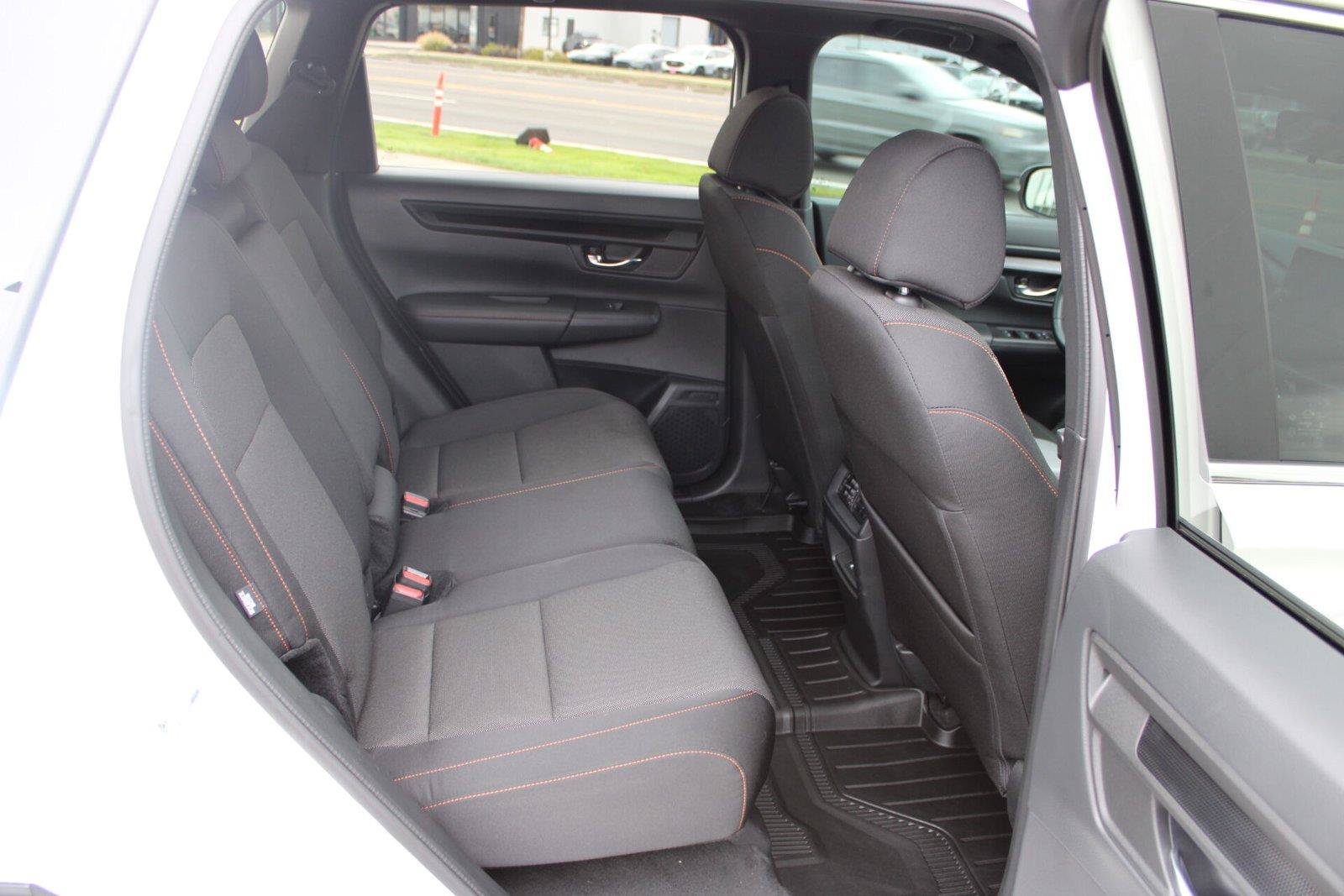 Used 2025 Honda CR-V Sport image 12