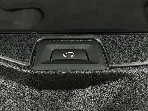 Used 2022 BMW X5 M50i w/ Executive Package image 46