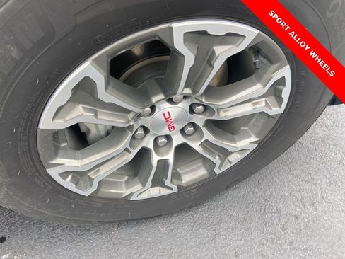 Certified 2024 GMC Sierra 1500 SLT AWD/4WD image 4