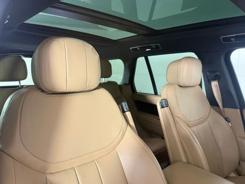 Certified 2024 Land Rover Range Rover SE image 33