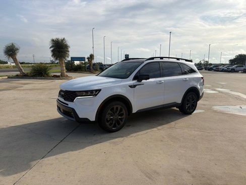 Used 2023 Kia Sorento SX Prestige AWD/4WD image 3